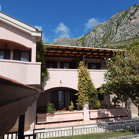 Apartmani Zona Sveti Stefan Exterior photo