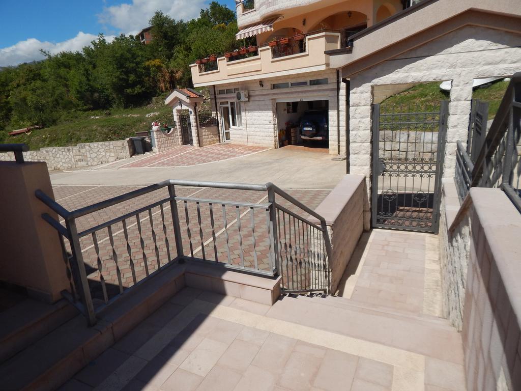 Apartmani Zona Sveti Stefan Exterior photo